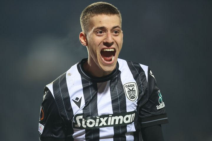 O Γιάννης Κωνσταντέλιας