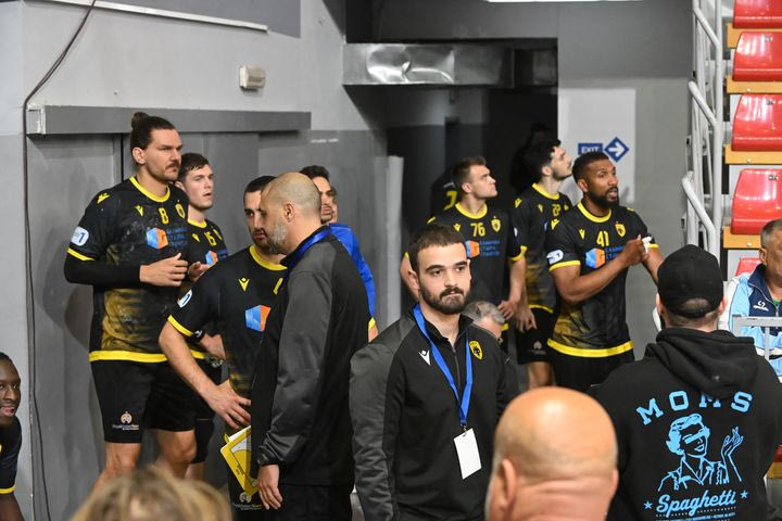 Οι παίκτες της ΑΕΚ στο ματς με την Αλκαλόοντ