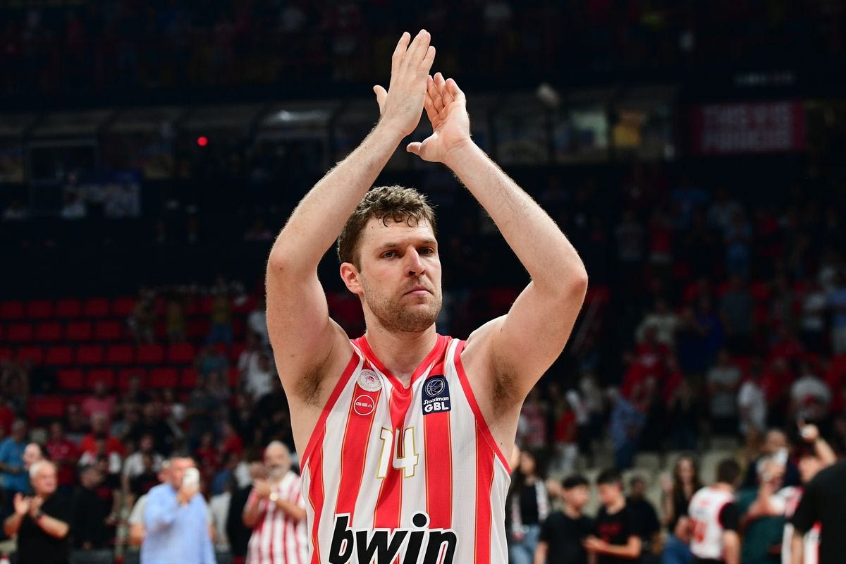 Ο Σάσα Βεζένκοβ