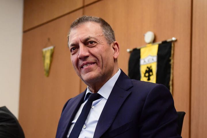 O Γιάννης Βρουτσης