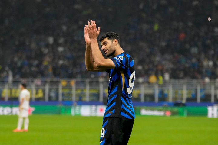 O Μεχντί Ταρεμί με τη φανέλα της Ίντερ