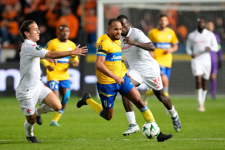 O Ελ Αραμπί με τη φανέλα του ΑΠΟΕΛ