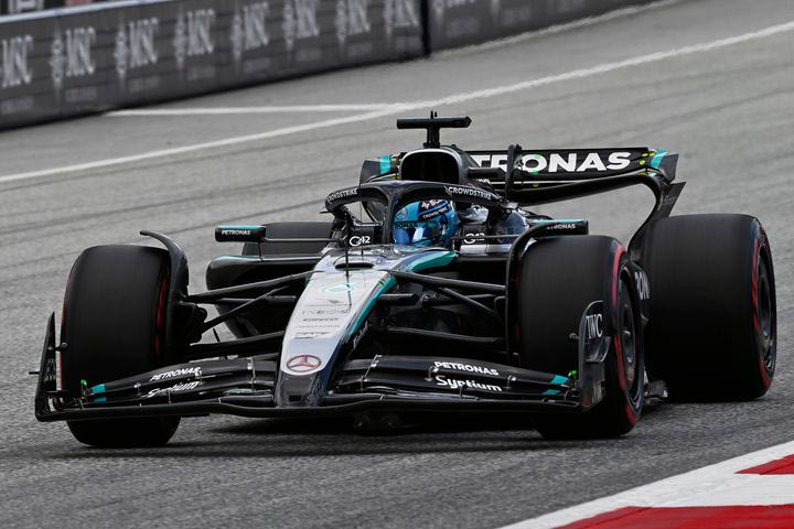 Τρεις ομάδες (αλλά όχι η Ferrari) στο ενάμισι δέκατο στο FP1 της Αυστρίας -Ταχύτερος ο Ράσελ της Mercedes