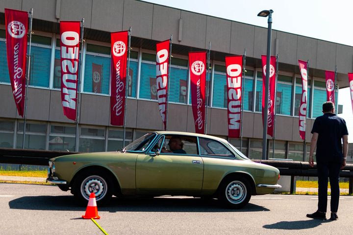 Πανέμορφες εικόνες από τους εορτασμούς της Alfa Romeo για τα 115 χρόνια αυθεντικού σπορ πνεύματος