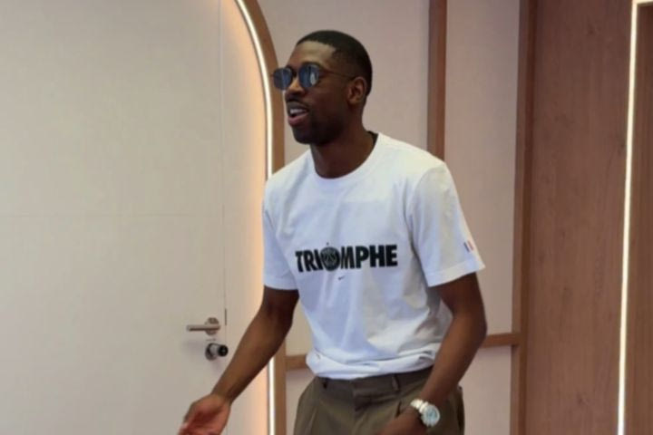 Ο Ντεμπελέ πήγε στο Roland Garros το τρόπαιο του Champions League