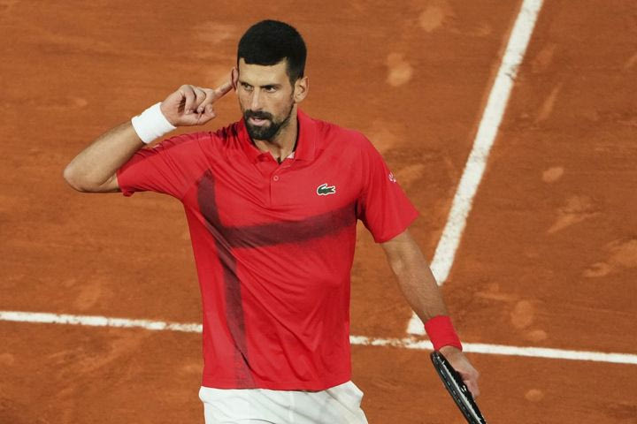 Ο πόντος της χρονιάς στο Roland Garros: Ο αειθαλής Τζόκοβιτς επιβίωσε σε ράλι με 41 χτυπήματα απέναντι στον Ζβέρεφ