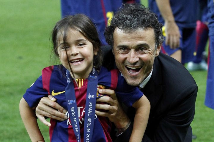 Παρί Σεν Ζερμέν: Ο Λουίς Ενρίκε εκπλήρωσε την υπόσχεσή του στη Χάνα, το αστέρι που τον οδηγεί