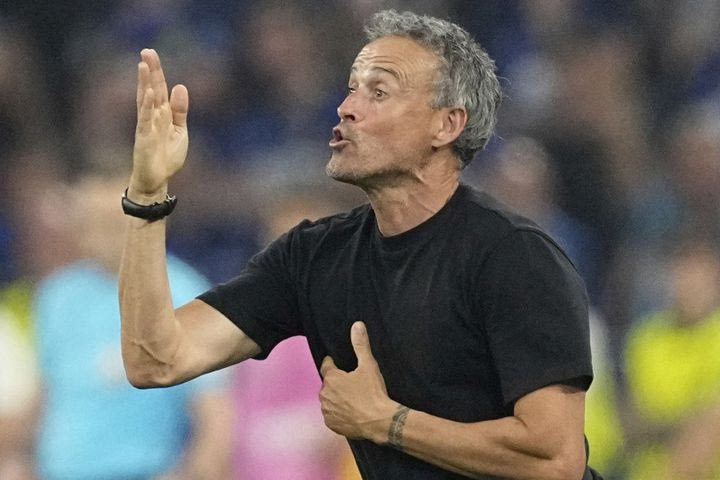 Ενρίκε για τη Χρυσή Μπάλα: “Πουλάει, αλλά τα ατομικά βραβεία δεν έχουν σημασία για μένα”