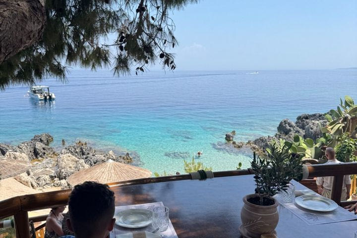 Ο Φουρνιέ γνωρίζει τη Ζάκυνθο και αποθεώνει τις ομορφιές της