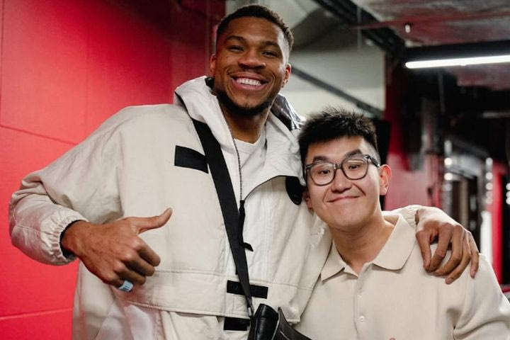 Γιάννης Αντετοκούνμπο: Ο Ρίτσαρντ Σιάο δεν ξέχασε τα γενέθλια του Greek Freak