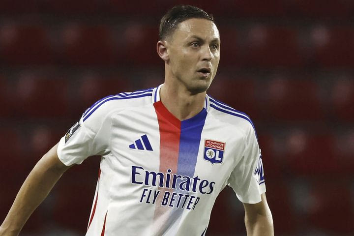 Μάτιτς, Αχμέντ Χασάν και Γκραντίτ τιμωρήθηκαν με δύο αγωνιστικές για την απόκρυψη του σήματος κατά της ομοφοβίας