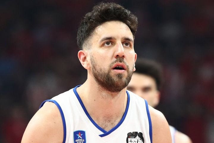 Βασίλιε Μίτσιτς: Επίσημα στο Μιλγουόκι ο Σέρβος σταρ