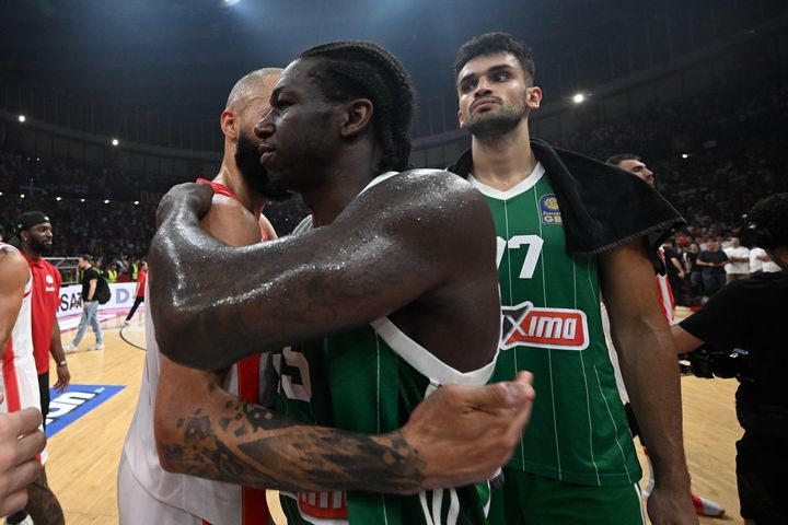 Η αγκαλιά του Ναν με τον Φουρνιέ