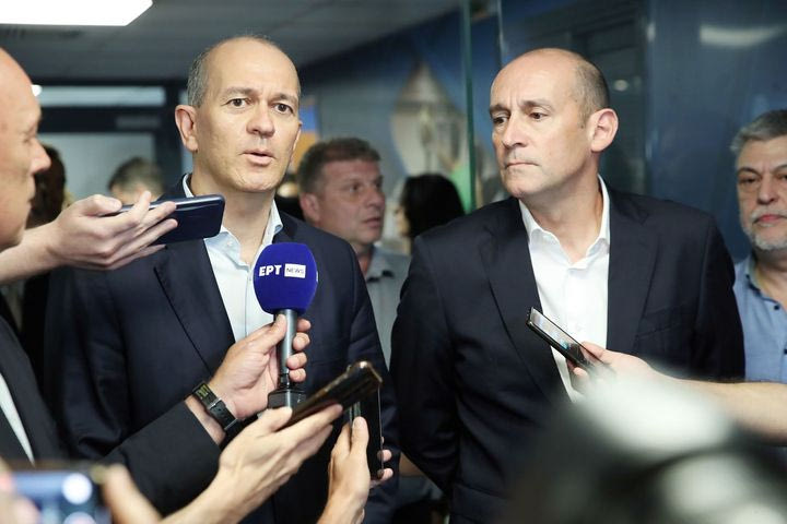 Δεν υπέγραψαν οι Αγγελόπουλοι το χαρτί, τι θα γίνει με την κοινή δήλωση