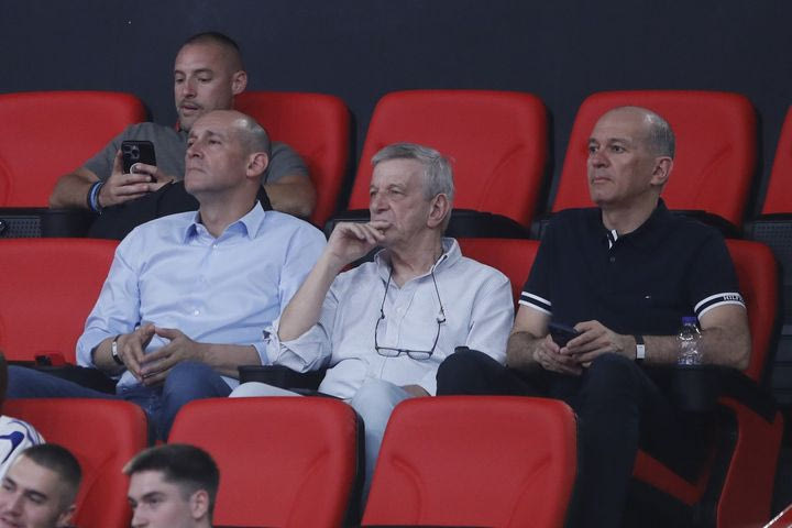 EuroBasket Women’s 2025: Αγγελόπουλοι και Σκινδήλιας στο ΣΕΦ για το Ελλάδα – Τουρκία