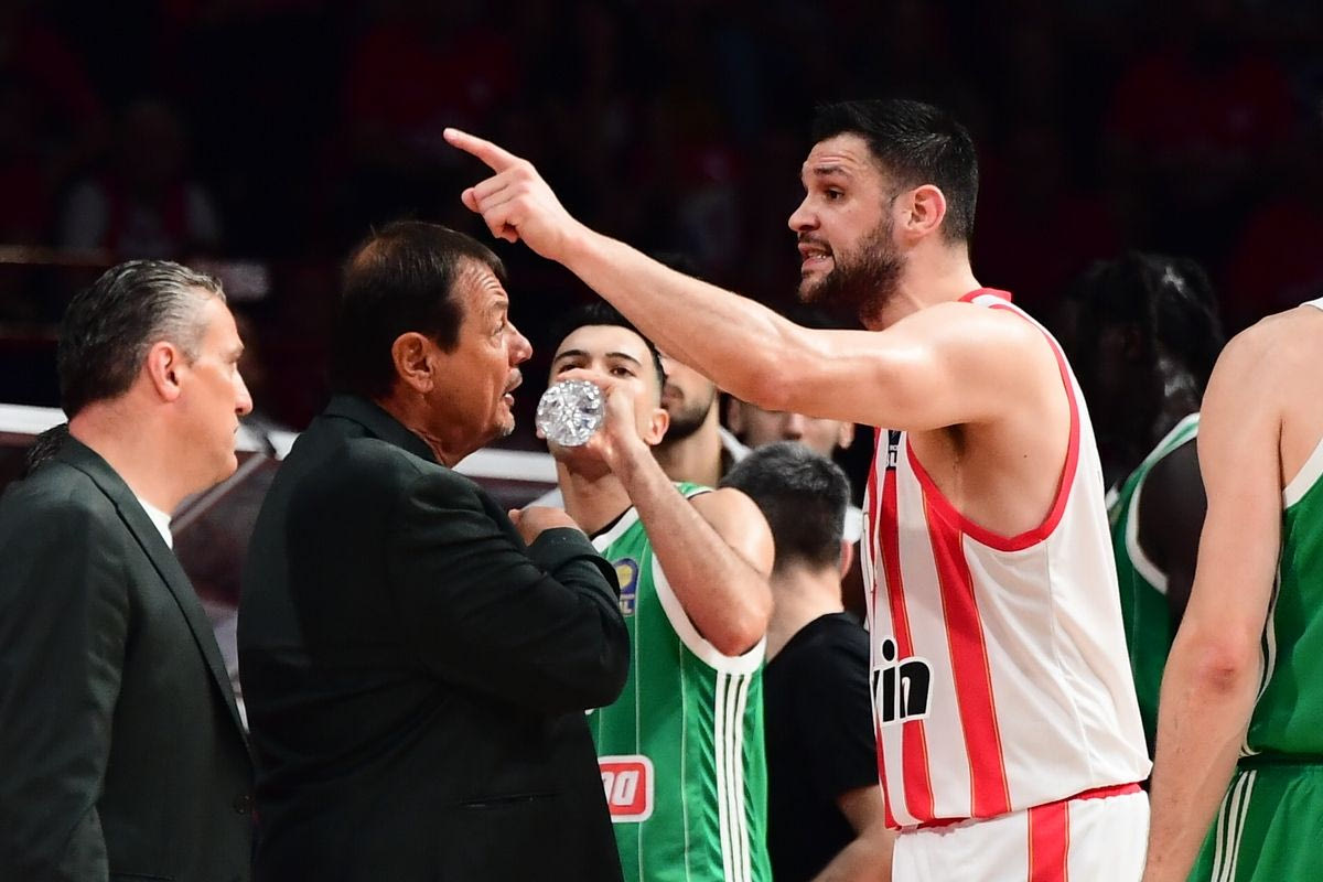 Η ένταση μεταξύ του Εργκίν Αταμάν και του Κώστα Παπανικολάου