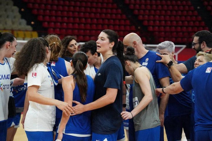 Η Εθνική Γυναικών επέστρεψε στις προπονήσεις στο ΣΕΦ: Στην διάθεση του Πρέκα και η Νικολοπούλου