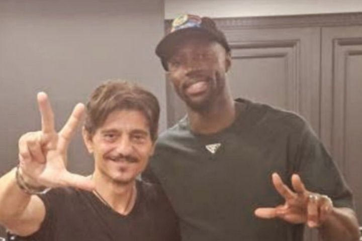 Ο Γιαννακόπουλος φωτογράφισε τριετή επέκταση συμβολαίου του Γκραντ: “Εσύ κι αν δεν θα πας πουθενά”