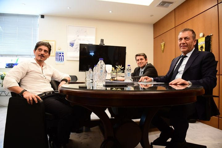 Φωτογραφίες από τη συνάντηση Βρούτση – Γιαννακόπουλου