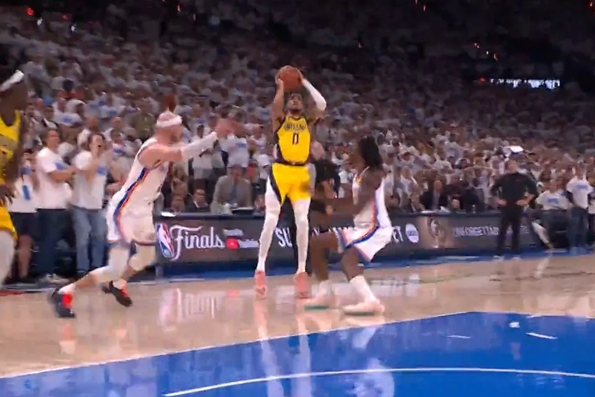 Το νικητήριο καλάθι του Χαλιμπάρτον στην κορυφή του Top-10 του πρώτου τελικού του NBA