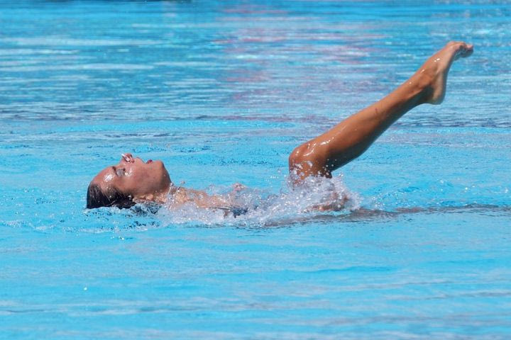 Καλλιτεχνική Κολύμβηση: Η Ισμήνη Καραβασίλη προκρίθηκε στον τελικό του ελεύθερου εντυπωσιάζοντας με την άπνοιά της