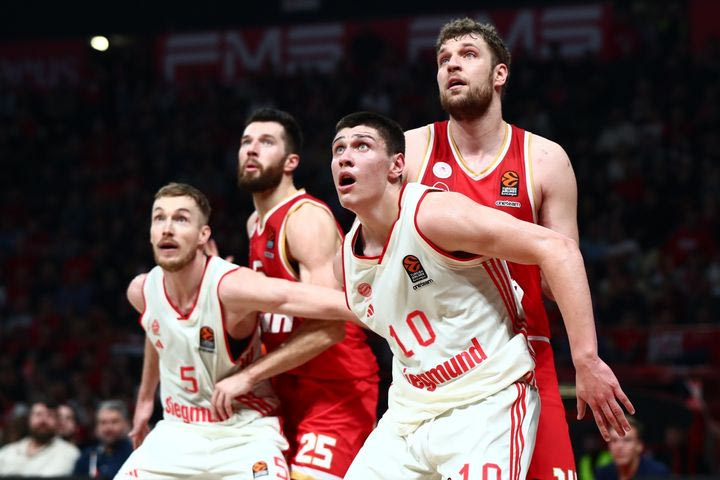 Ο Ιβάν Χαρτσένκοφ εγκαταλείπει την Μπάγερν για το NCAA