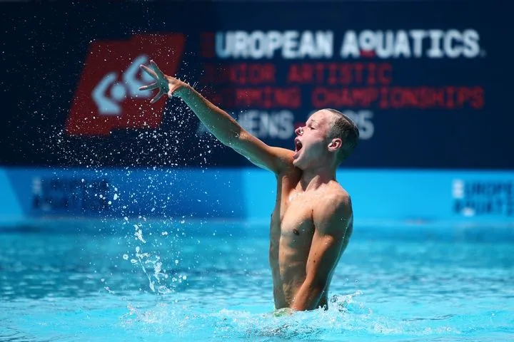 Έκτος ο Μάριος Κρίτσας που υποδύθηκε τον Πίτερ Παν στο σόλο του Ευρωπαϊκού καλλιτεχνικής κολύμβησης