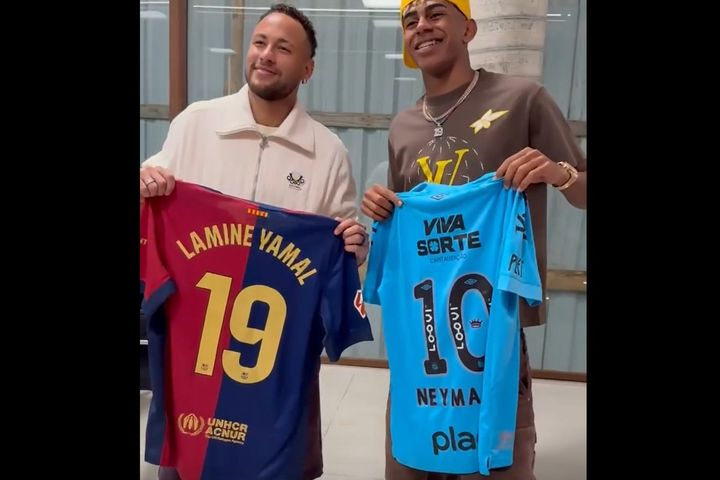 Ο Νεϊμάρ φόρεσε τη φανέλα του Γιαμάλ και τον συγκίνησε