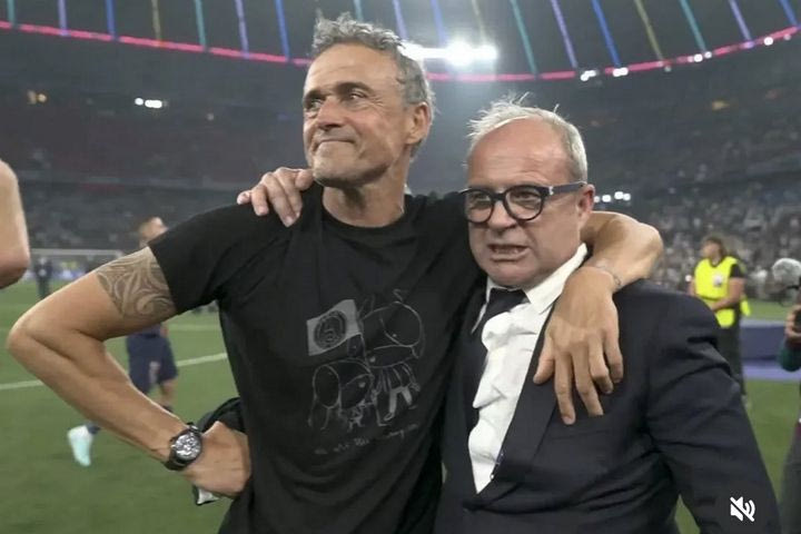 Παρί Σεν Ζερμέν – Ίντερ: Το μπλουζάκι του Λουίς Ενρίκε για την Χάνα με την υπόσχεση που της είχε δώσει