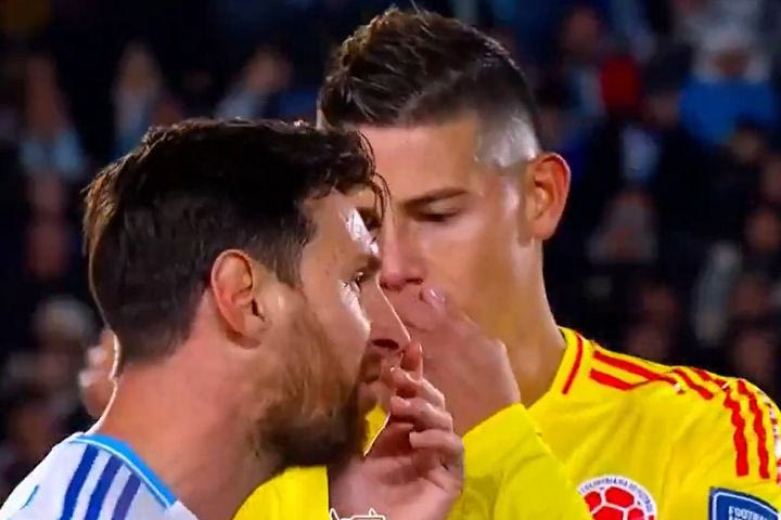 Καυγάς μεταξύ Μέσι και Χάμες Ροντρίγκες στο Αργεντινή – Κολομβία: “Είπες ότι μας βοήθησαν στον τελικό, μιλάς πολύ”