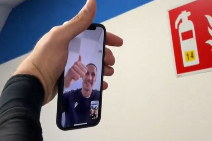 Οι παίκτες της Βίρτους Μπολόνια πήραν με βιντεοκλήση τον Πολονάρα για να του αφιερώσουν τον τίτλο