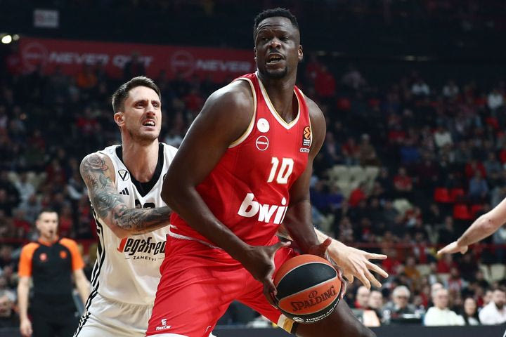 Το μήνυμα στήριξης του Ολυμπιακού στον Ακίλε Πολονάρα