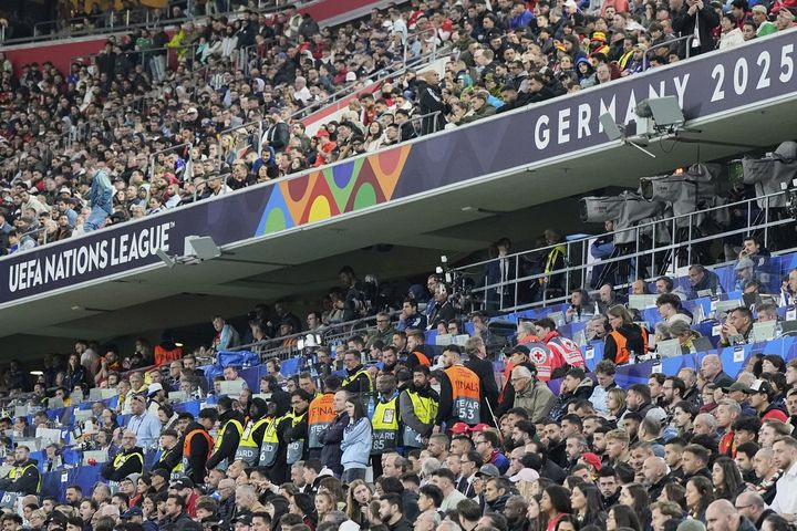 Πορτογαλία – Ισπανία: Οπαδός έπεσε από τις κερκίδες και σκοτώθηκε