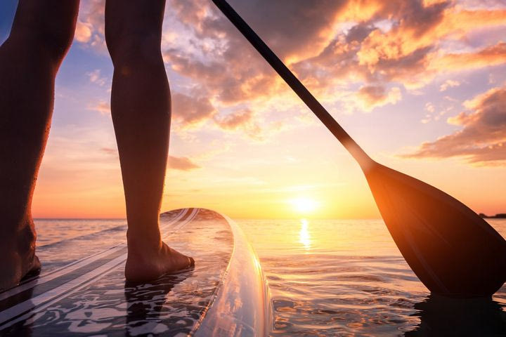 SUP: Γι’ αυτό είναι η απόλυτη καλοκαιρινή γυμναστική για σώμα και μυαλό