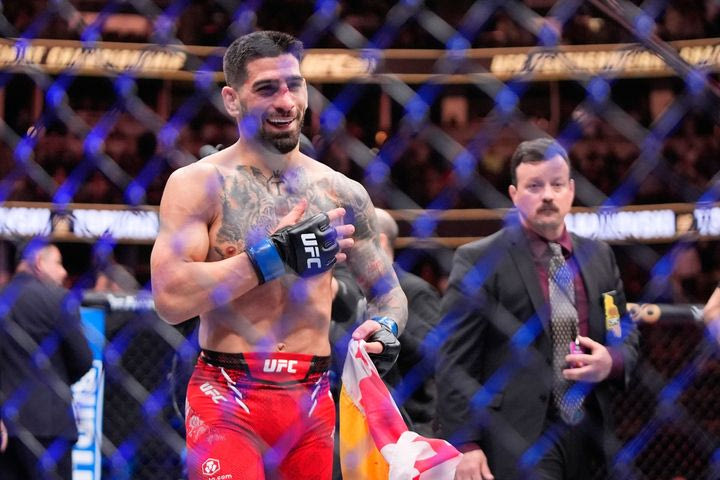 UFC, Ιλία Τοπούρια: Το νέο αφεντικό στο κλουβί, ο μαχητής που θέλει να γεμίσει το “Σαντιάγκο Μπερναμπέου” στον επόμενο αγώνα του