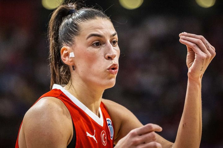 Η Σεβγκί Ουζούν στο SPORT24: “Γιατί να μην παίξω στην Ελλάδα; Killer η WNBAερ που πήρε ο Παναθηναϊκός”