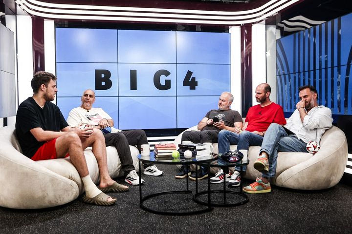 Ο Σάσα Βεζένκοβ στο SPORT24 για τον τραυματισμό του: “Δεν νομίζω να είναι βαρύς, βγήκα από τα αποδυτήρια για να βοηθήσω τους συμπαίκτες μου”