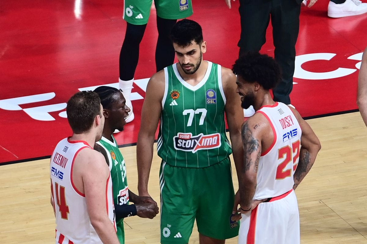 Η συζήτηση των Ναν, Γιούρτσεβεν με τους Ντόρσεϊ και Βεζένκοβ