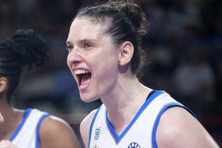 Η Σεσίλια Ζανταλασίνι στο SPORT24: “Είμαι υπερήφανη για αυτή την ομάδα, να απολαύσουμε τις ιστορικές στιγμές στα ημιτελικά”