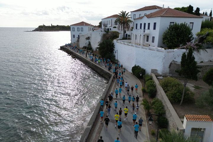 Το Spetses Mini Marathon επιστρέφει – Ανοιξαν οι εγγραφές για το 2025