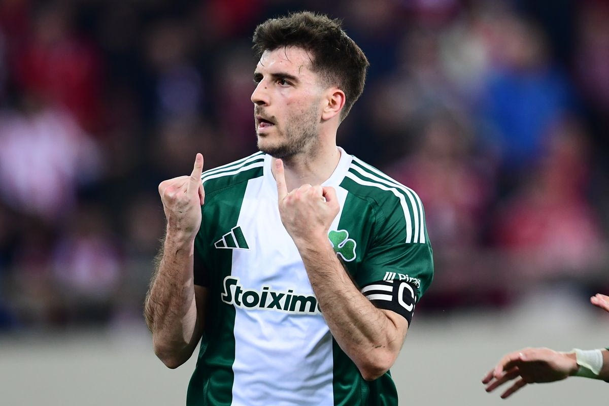 O Φώτης Ιωαννίδης με τη φανέλα του Παναθηναϊκού