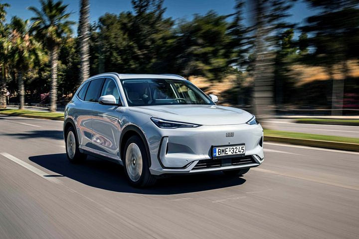 Αδιανόητες πωλήσεις για τη Geely Auto κατά το 1ο μισό του 2025- Πάνω από 1,4 εκατομμύρια νέα αυτοκίνητα