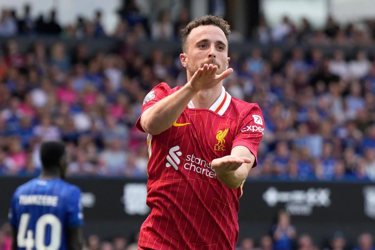 O Ντιόγκο Ζότα με τη φανέλα της Λίβερπουλ