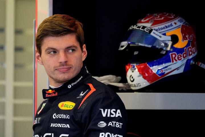 O Φερστάπεν εξήγησε ότι ποτέ δεν σκόπευε να φύγει από τη Red Bull το 2026