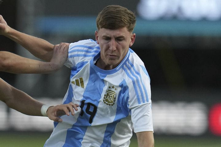 Ολυμπιακός, μεταγραφές: Ο Σαντίνο Αντίνο κλήθηκε στην Εθνική Αργεντινής U20