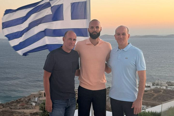 Ολυμπιακός, Φουρνιέ: Ανακοινώθηκε η επέκταση συμβολαίου του Γάλλου, πλήρης επιβεβαίωση του SPORT24