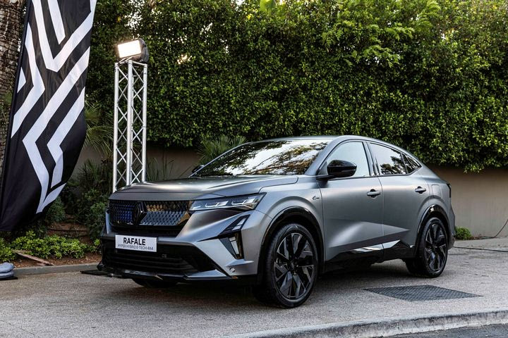 H νέα εποχή για Renault και Dacia στην Ελλάδα μόλις ξεκίνησε- Στο “τιμόνι” η Grand Automotive Hellas