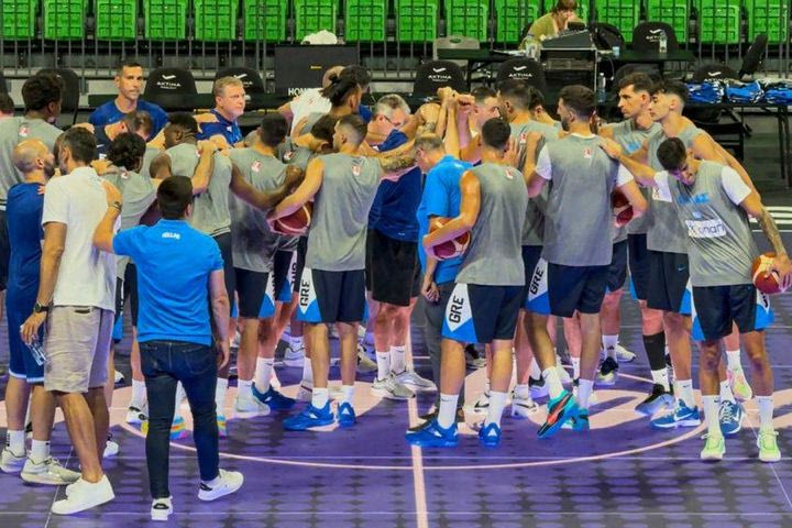 Ανεβάζει ρυθμούς η Εθνική, με παρόντες τους 17 από τους 19 παίκτες που κάλεσε ο Σπανούλης
