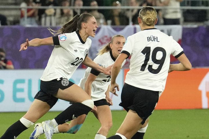Women’s Euro 2025: Η Γερμανία επιβλήθηκε της Πολωνίας και έκανε το πρώτο βήμα για την πρόκριση, τρίποντο και για τη Σουηδία