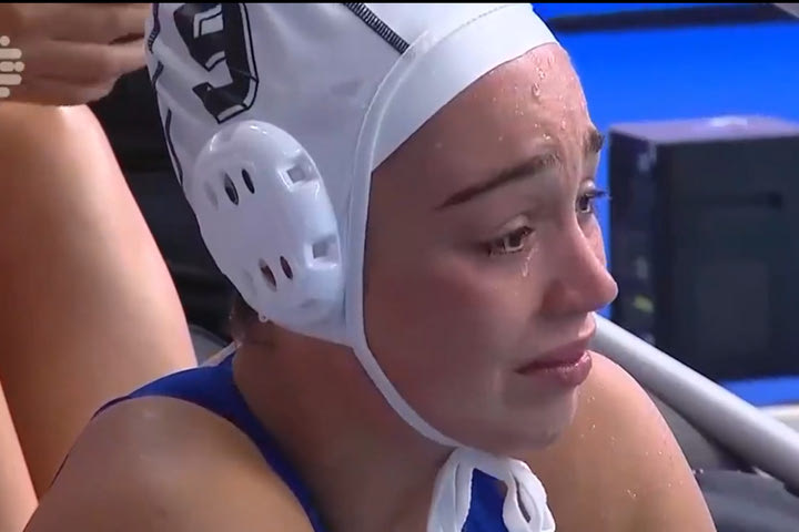 Εθνική πόλο γυναικών: Συγκλονιστικές στιγμές, τα δάκρυα και oι τρελοί πανηγυρισμοί της Ελλάδας μετά την ανάδειξή της σε παγκόσμια πρωταθλήτρια